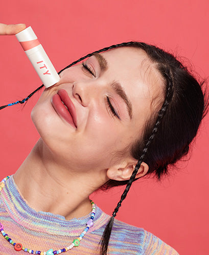 Matte Lip Mud: Unconventional Uses and Creative Techniques