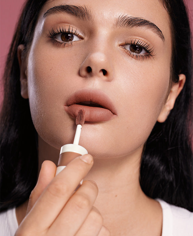 Mastering the Art of Lip Mud Application: Fixing Common Mistakes