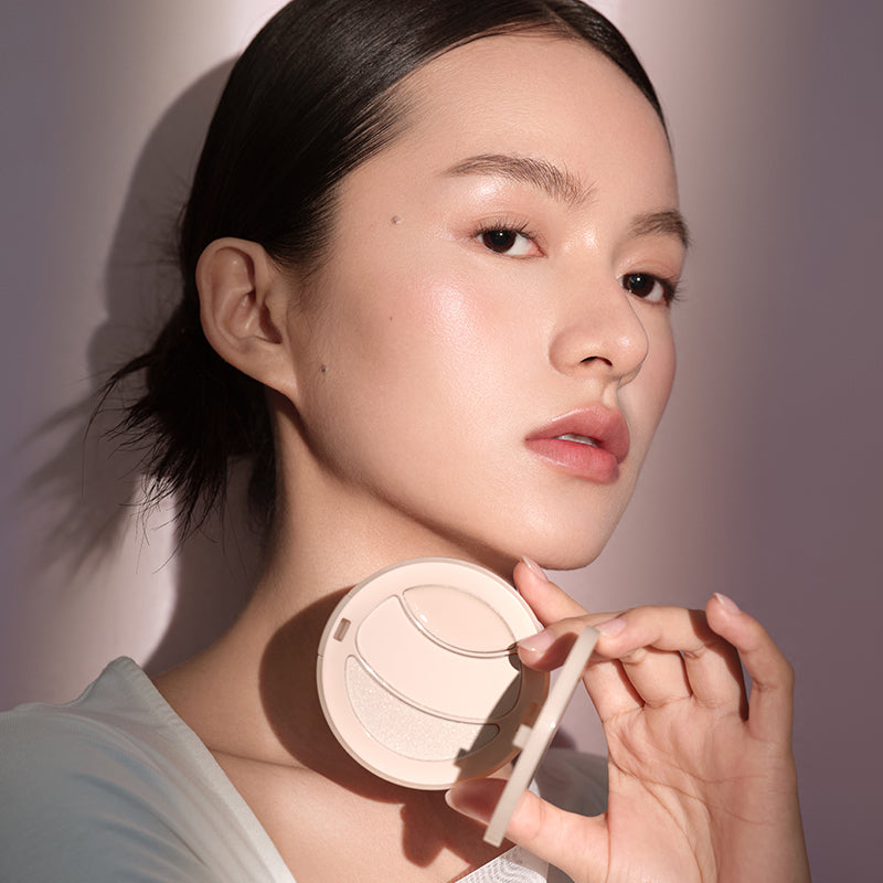 INTO YOU Multi-functional Highlight Palette